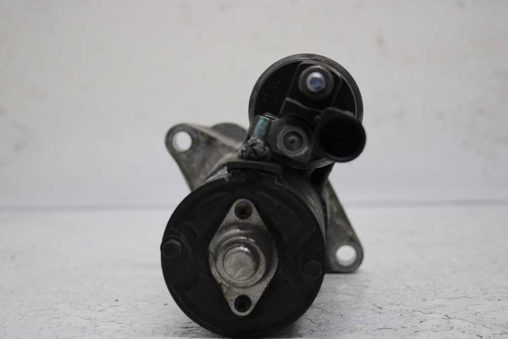 DEMARREUR VOLKSWAGEN - Vue 3